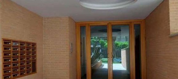 4 bedrooms Apartment in Rome, Italy No. 373853 8