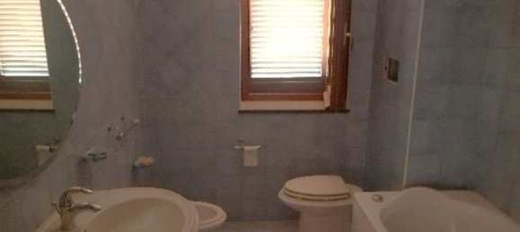 7 rooms Apartment in Macerata Campania, Italy No. 94469 7