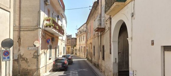 7 rooms Apartment in Macerata Campania, Italy No. 94469 2