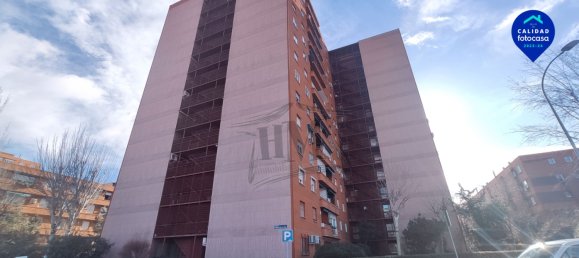 3 bedrooms Apartment in Madrid, Spain No. 168636 36