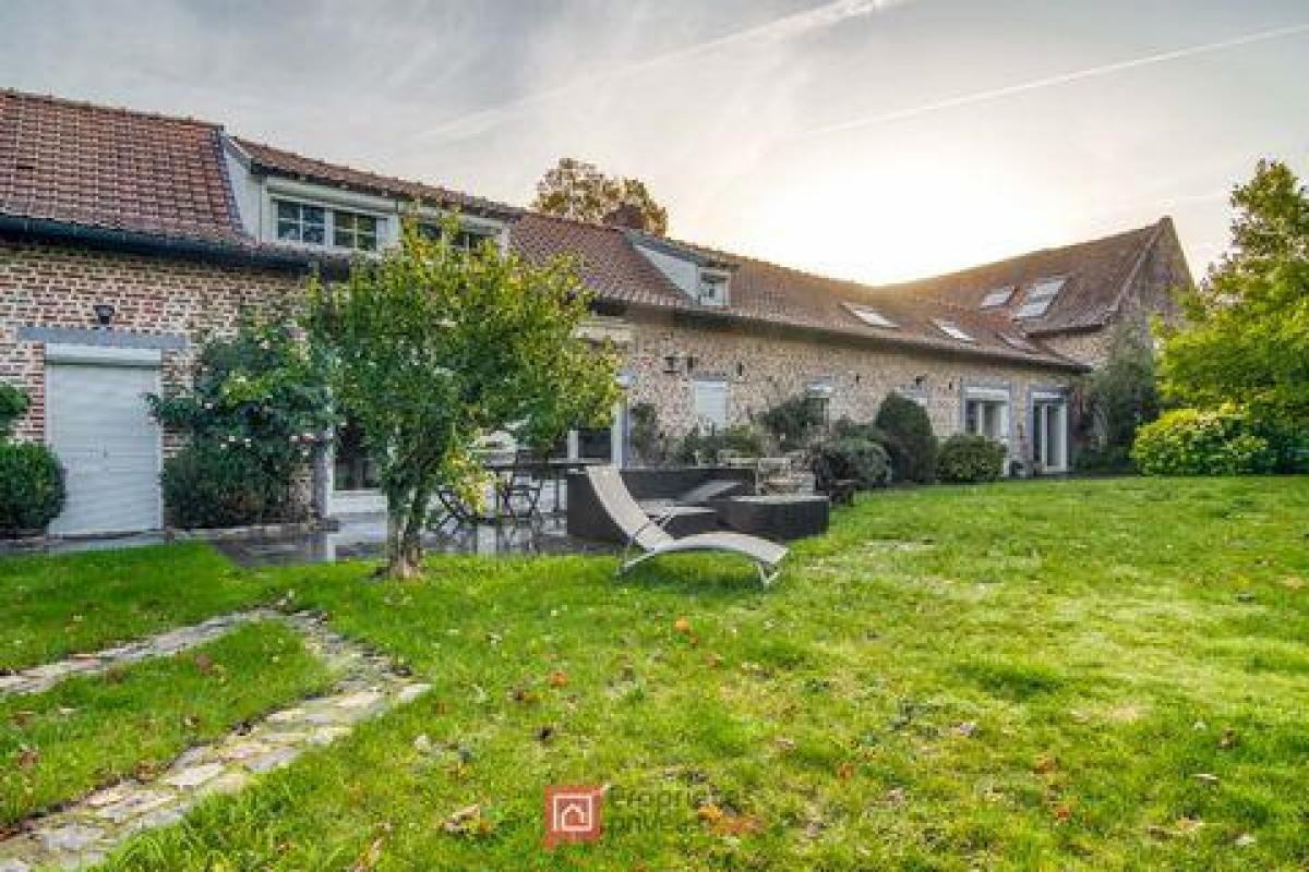 5 Schlafzimmer Bauernhof in Lesquin, France, Nr. 21107