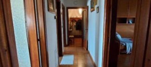 4 rooms Apartment in Pomigliano d'Arco, Italy No. 96434 7