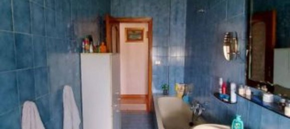 4 rooms Apartment in Pomigliano d'Arco, Italy No. 96434 9