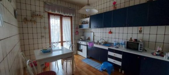 4 rooms Apartment in Pomigliano d'Arco, Italy No. 96434 15