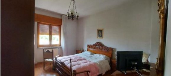 4 rooms Apartment in Pomigliano d'Arco, Italy No. 96434 8