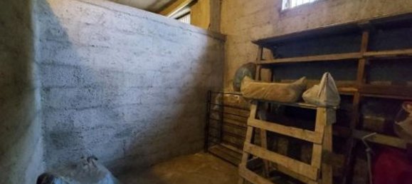 4 rooms Apartment in Pomigliano d'Arco, Italy No. 96434 19