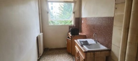 2 bedrooms Apartment in Paris, France No. 285145 5