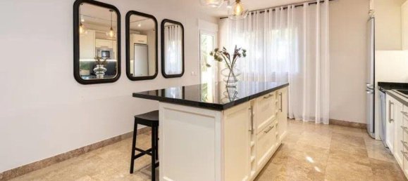 3 bedrooms Apartment in Marbella, Spain No. 237217 6