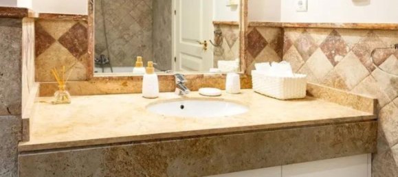 3 bedrooms Apartment in Marbella, Spain No. 237217 8