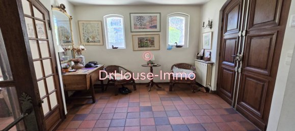 4 bedrooms Villa in Saint-Maur-des-Fosses, France No. 121349 14