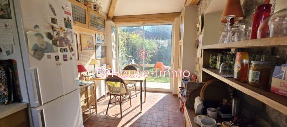 4 bedrooms Villa in Saint-Maur-des-Fosses, France No. 121349 8