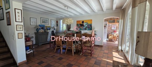4 bedrooms Villa in Saint-Maur-des-Fosses, France No. 121349 5