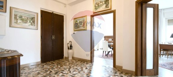 Apartamento T4 em Cagliari, Italy N.º 221895 14