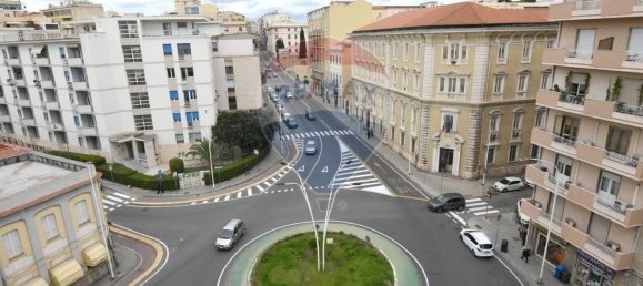 Apartamento T4 em Cagliari, Italy N.º 221895 5