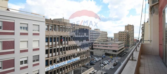 Apartamento T4 em Cagliari, Italy N.º 221895 6