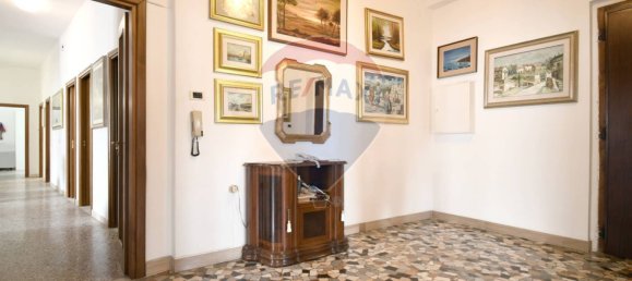 Apartamento T4 em Cagliari, Italy N.º 221895 13