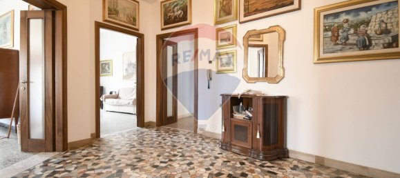 Apartamento T4 em Cagliari, Italy N.º 221895 11