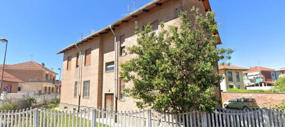 2 rooms Apartment in Beinasco, Italy No. 198277 2