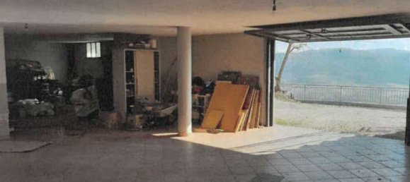 3 bedrooms Apartment in Sarezzano, Italy No. 364378 4