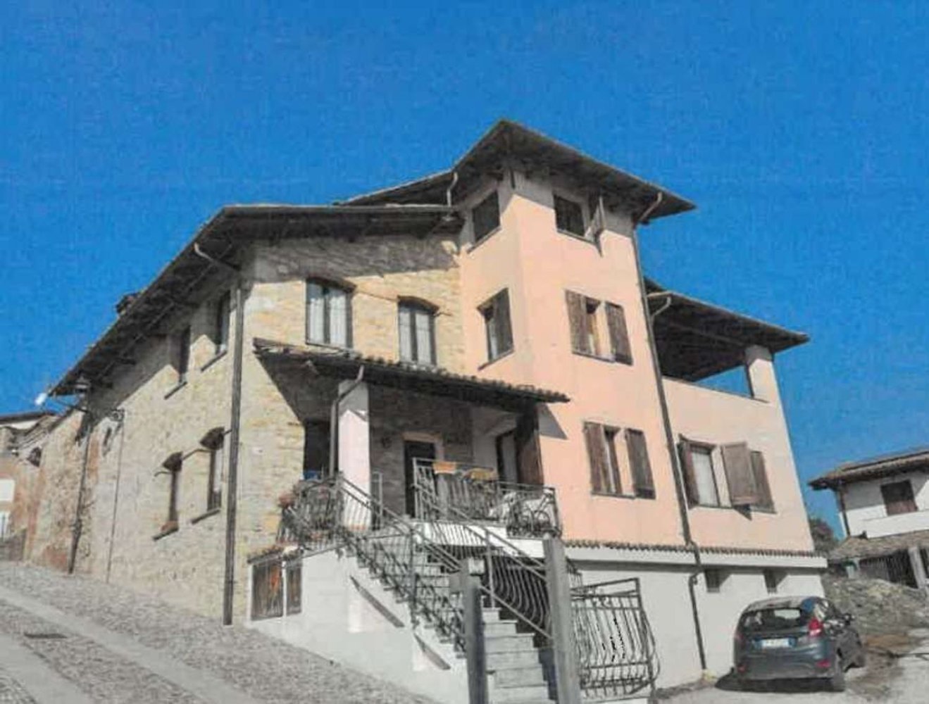 3 bedrooms Apartment in Sarezzano, Italy No. 364378