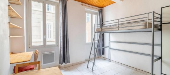 2 bedrooms Apartment in Marseille, France No. 190774 10