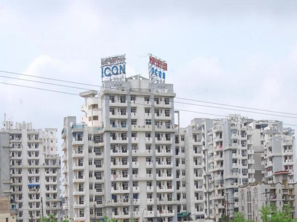 2 bedrooms House in Ghaziabad, India No. 3435