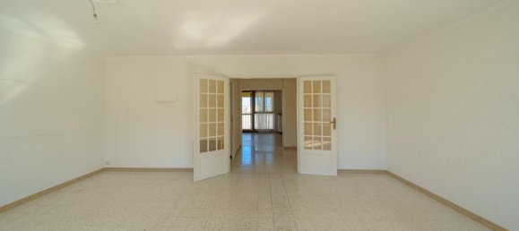 Квартира с 2 спальнями в Марсель, Франция № 295054 3