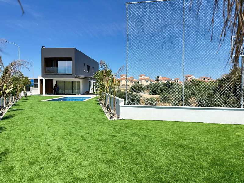 4 bedrooms Commercial property in Pernera, Cyprus No. 105990