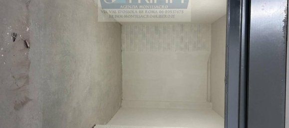 1 room Parking in Rome, Italy No. 25000 16