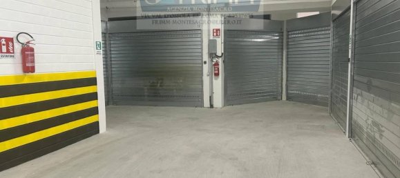 1 room Parking in Rome, Italy No. 25000 7