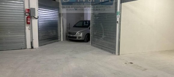 1 room Parking in Rome, Italy No. 25000 24