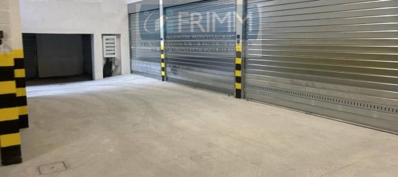 1 room Parking in Rome, Italy No. 25000 3