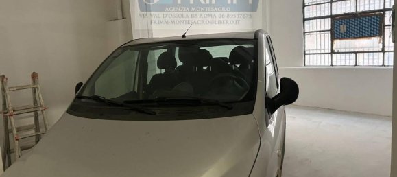 1 room Parking in Rome, Italy No. 25000 21