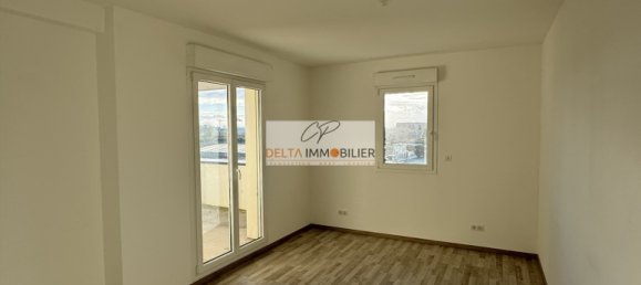 500m² Building in Blotzheim, France No. 51974 7
