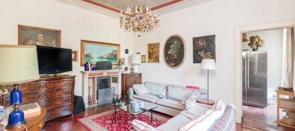4 Schlafzimmer Villa in Erba, Italy, Nr. 266205 8