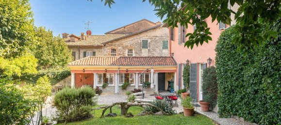 4 Schlafzimmer Villa in Erba, Italy, Nr. 266205 24