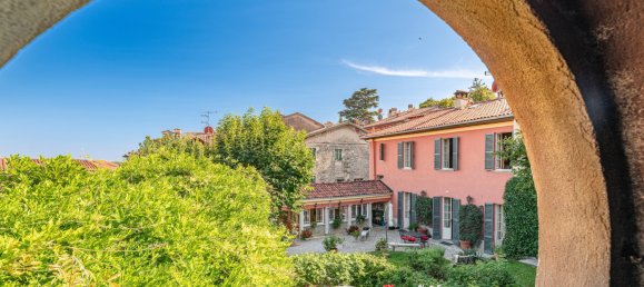 4 Schlafzimmer Villa in Erba, Italy, Nr. 266205 3