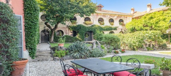 4 Schlafzimmer Villa in Erba, Italy, Nr. 266205 26