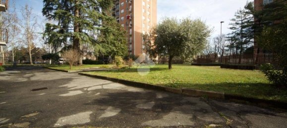 14m² Garage in Turin, Italy No. 322035 4