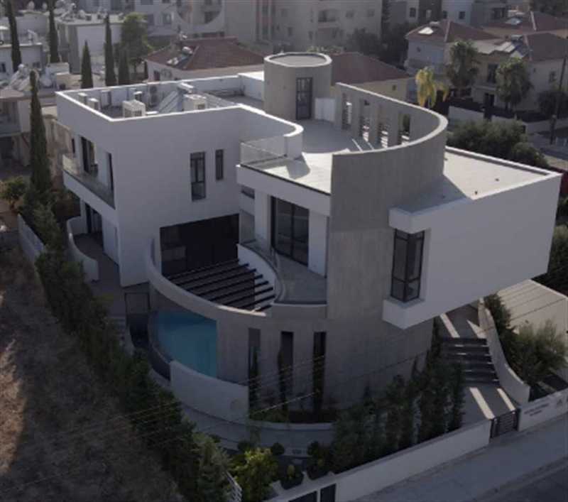 5 bedrooms Villa in Limassol, Cyprus No. 7588