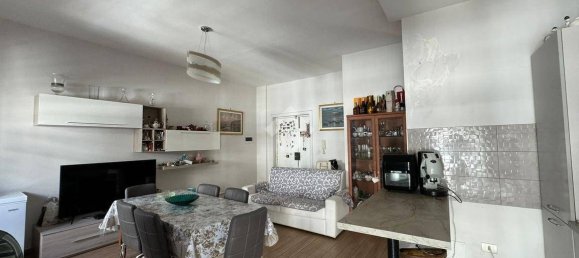3 Schlafzimmer Wohnung in Gragnano, Italy, Nr. 79967 9