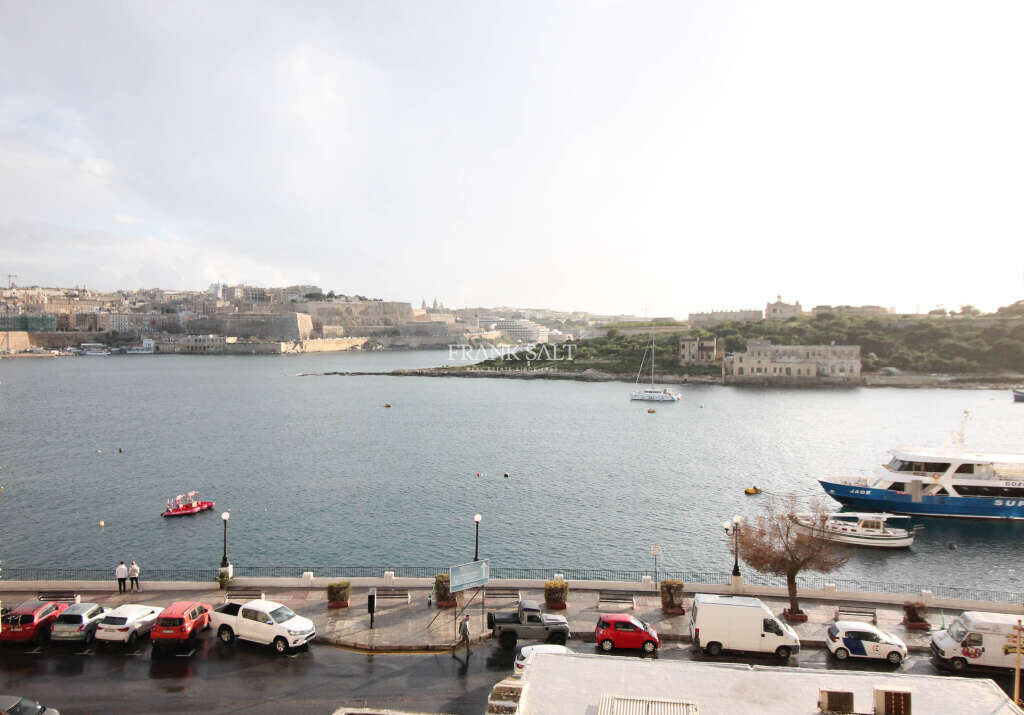 Apartamento de 3 dormitorios en Sliema, Malta No. 10142