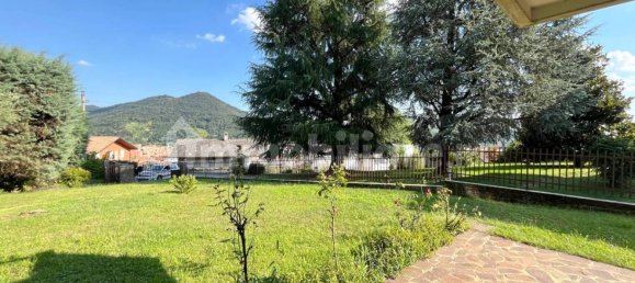 4 bedrooms Villa in Nembro, Italy No. 282340 5