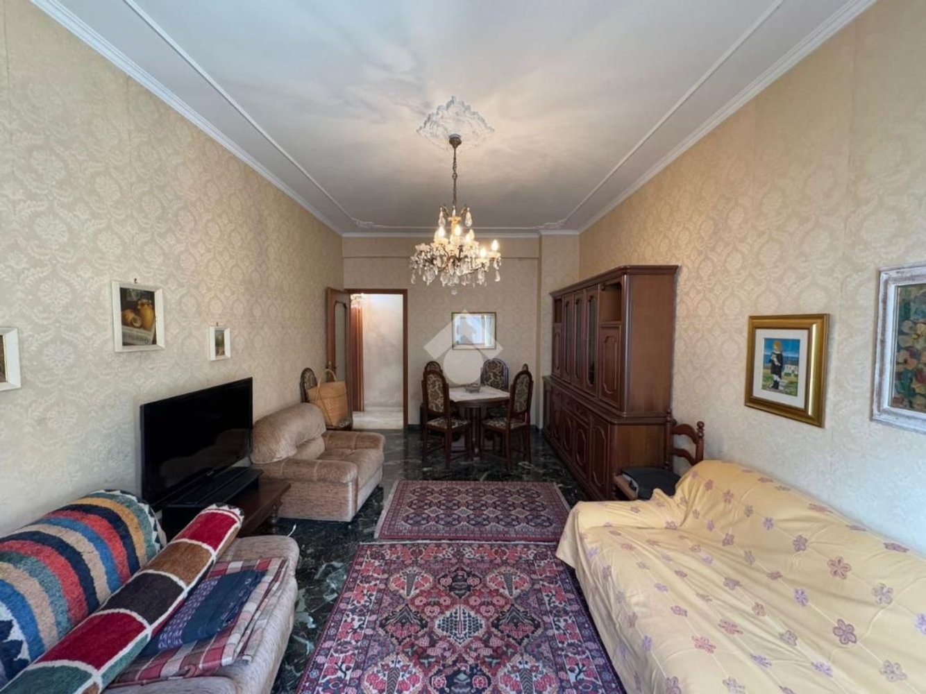 5 rooms Apartment in Genoa, Italy No. 106640