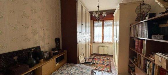 5 rooms Apartment in Genoa, Italy No. 106640 14