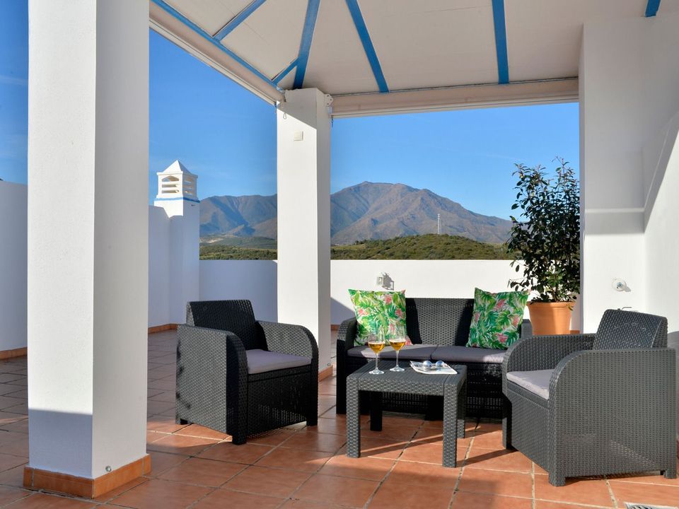 2 bedrooms Penthouse in Estepona, Spain No. 241986