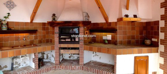 8 Schlafzimmer Villa in Lloret de Mar, Spain, Nr. 14855 3