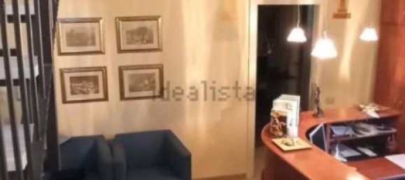 169m² Office in Carrara, Italy No. 165402 3