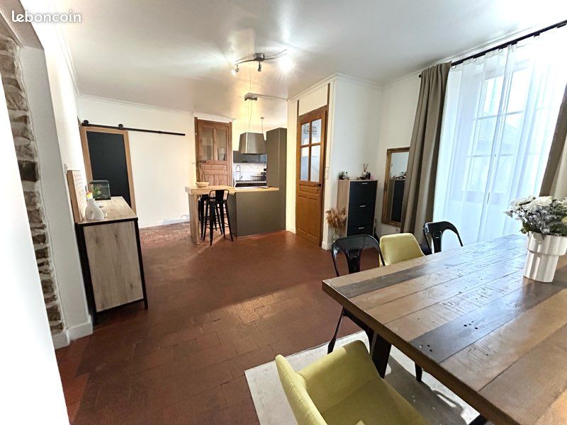 4 chambres Maison de ville à Gemeaux, France No. 316637