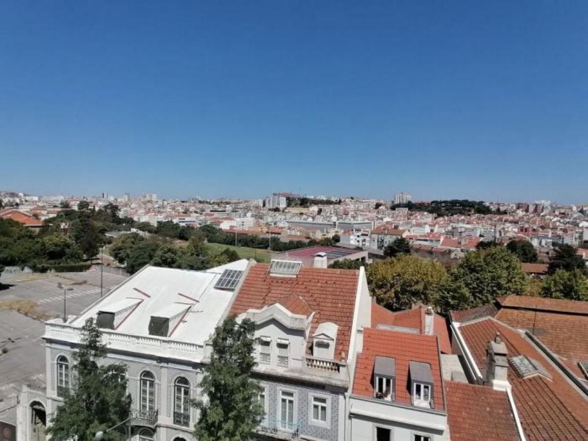 Studio in Lisbon, Portugal No. 5966